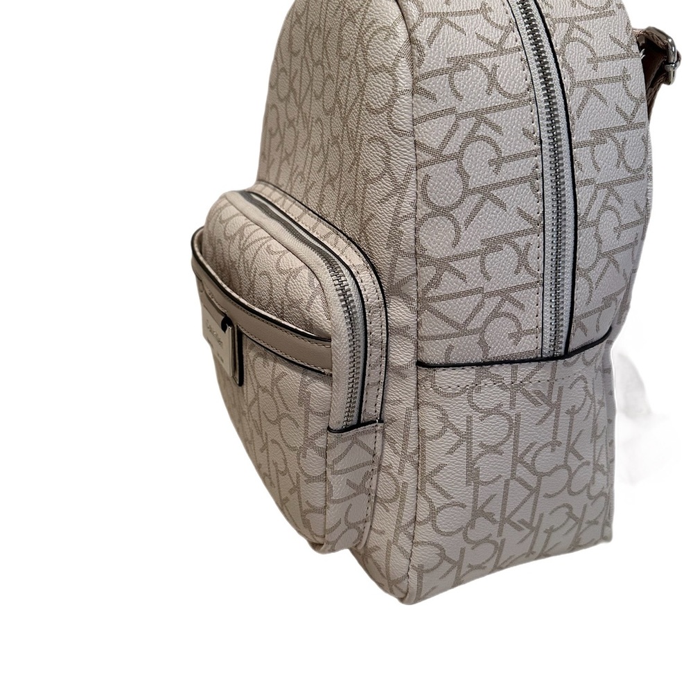 Calvin Klein backpack - Picture 6 of 9